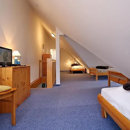 Augusta 13 Больтенхаген